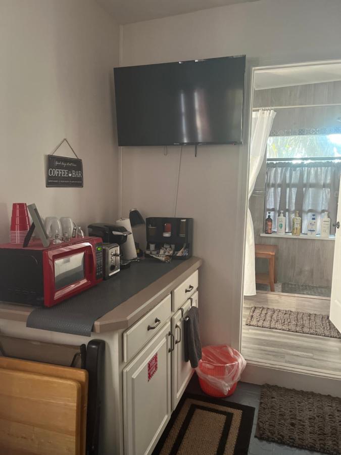 Single Room With Twin Bed On Private Property Eustis Extérieur photo